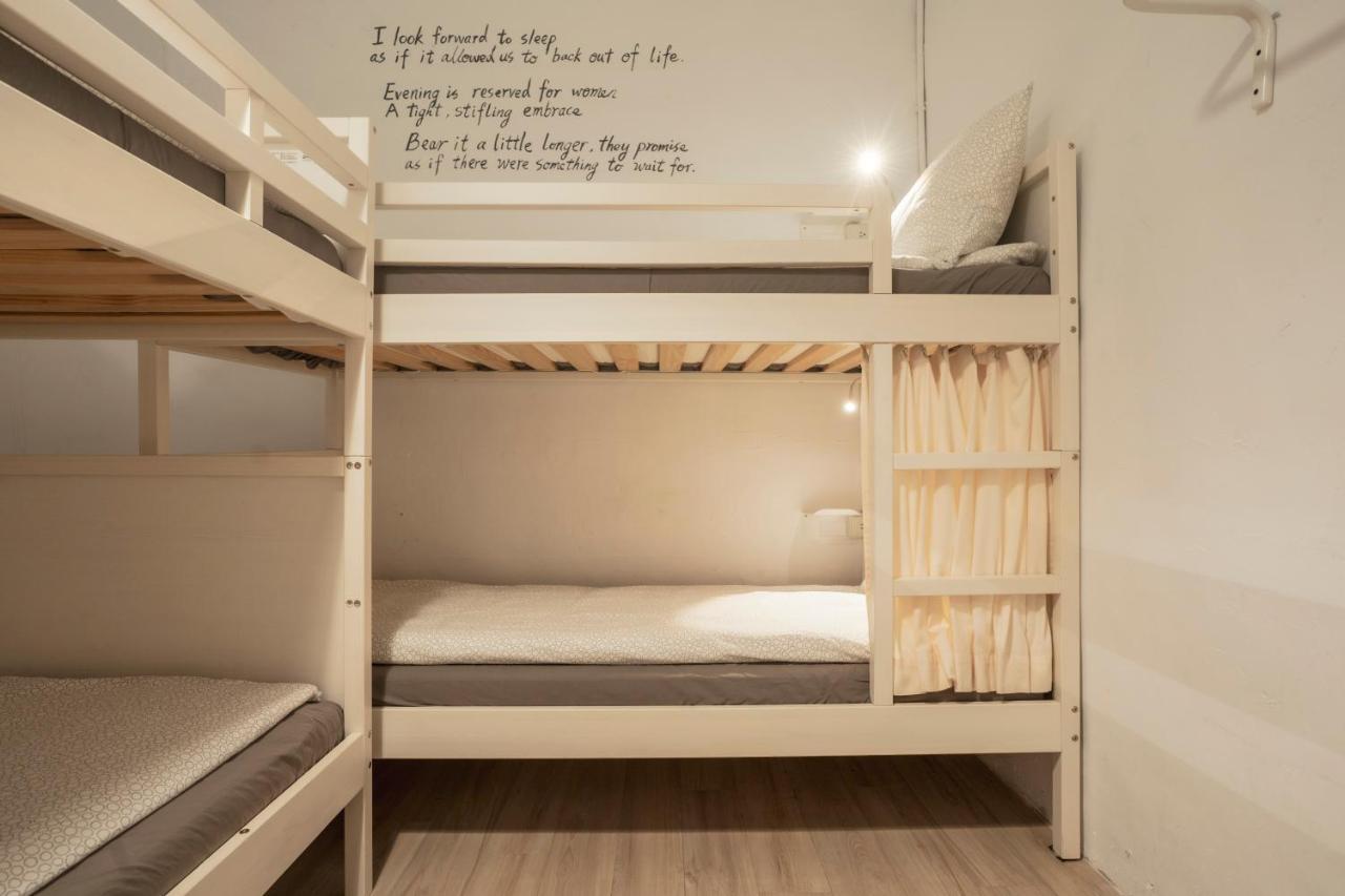 Ruifang Yi Hostel New Taipei City Екстер'єр фото