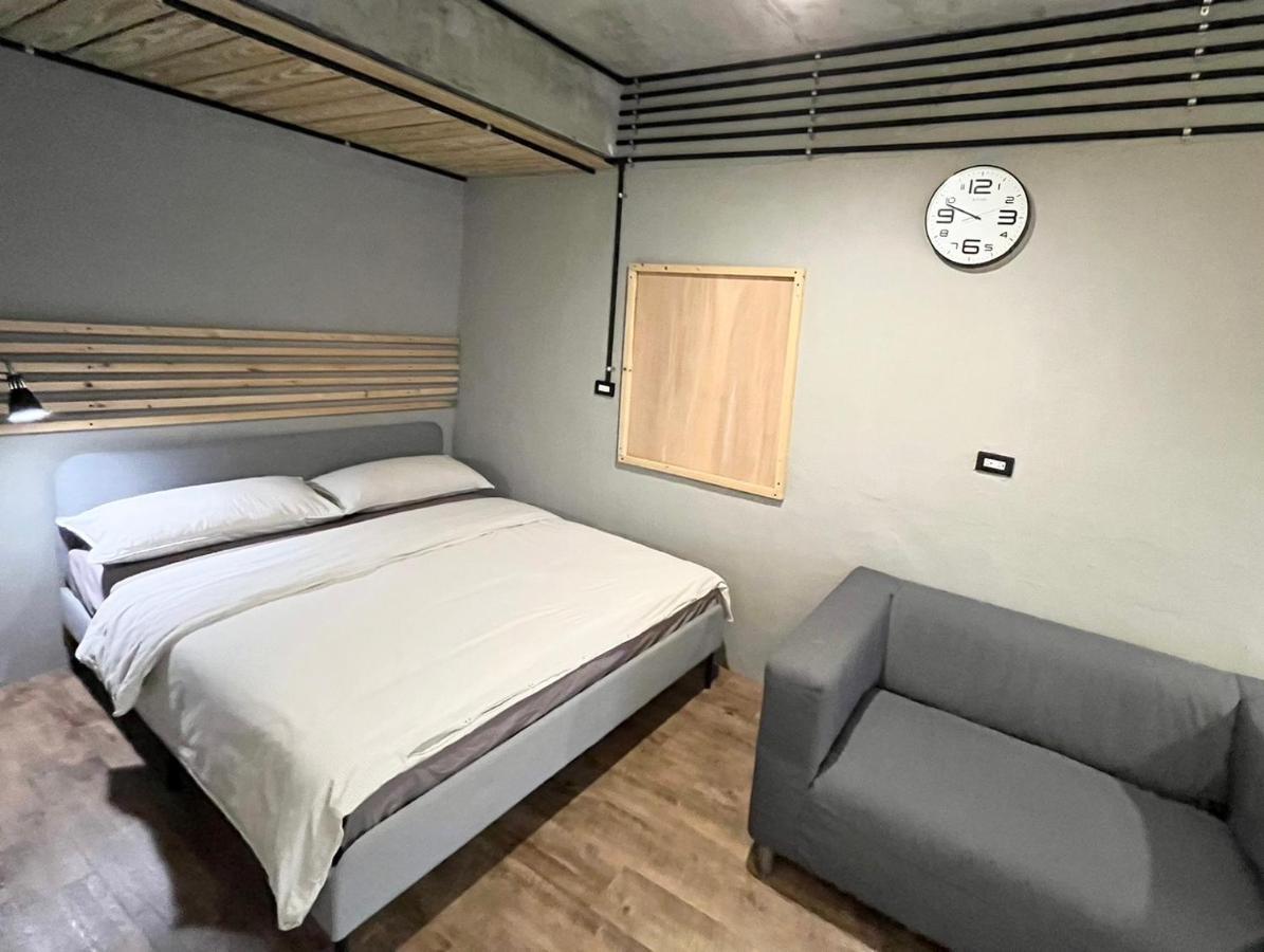 Ruifang Yi Hostel New Taipei City Екстер'єр фото