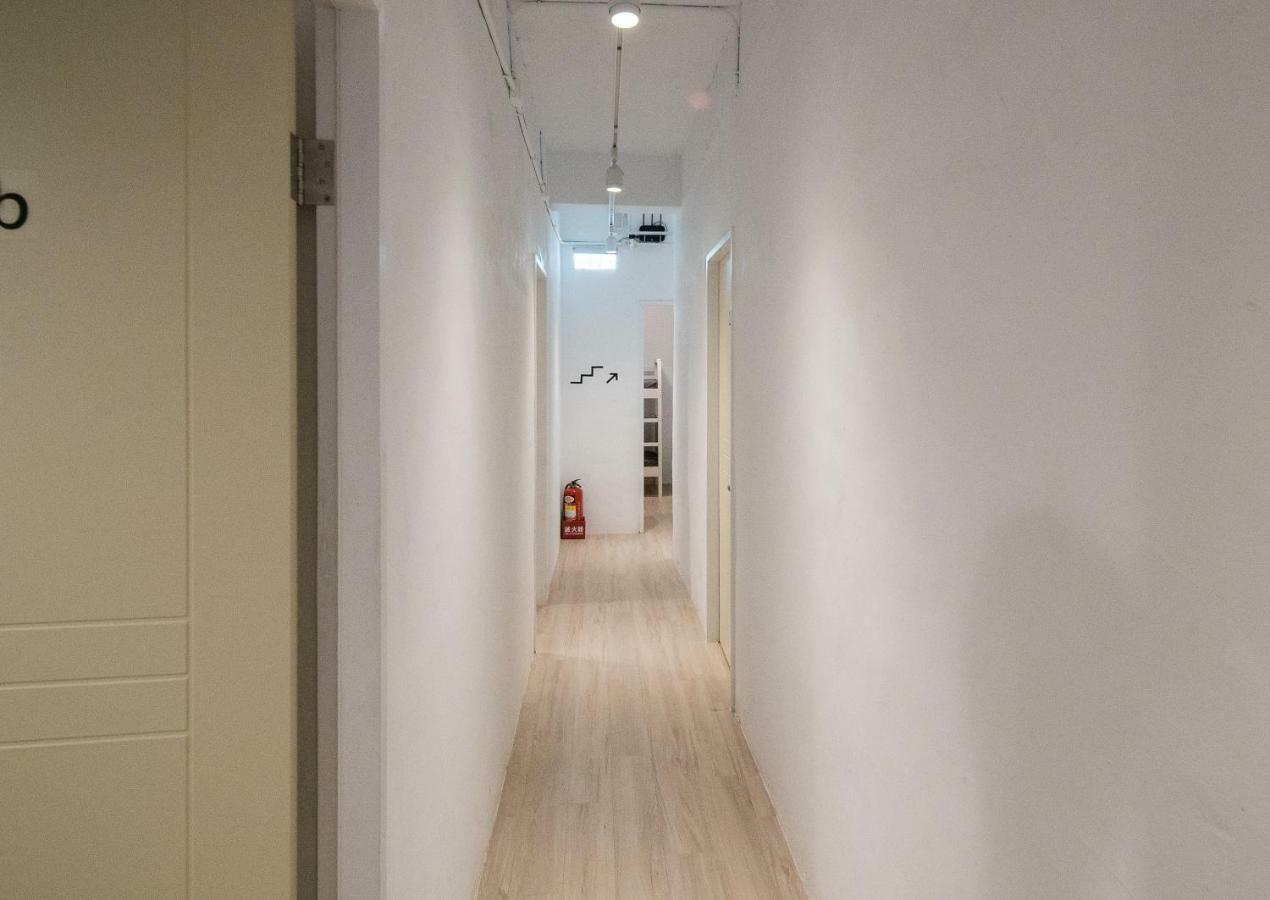 Ruifang Yi Hostel New Taipei City Екстер'єр фото